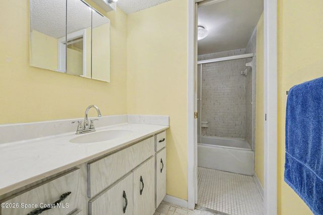 2135 N Courtenay Parkway 231d, Merritt Island, FL 32953