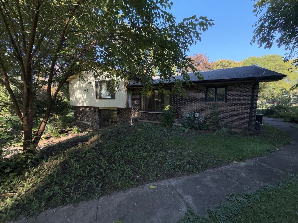 1222 Laurel Lane, Schaumburg, IL 60193 — photo 4