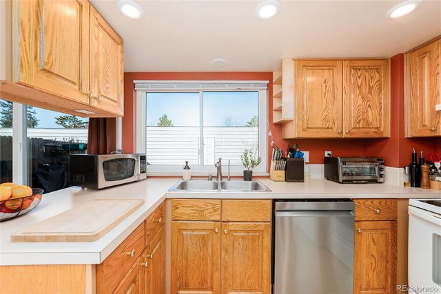 1233 S Troy Street, Aurora, CO 80012