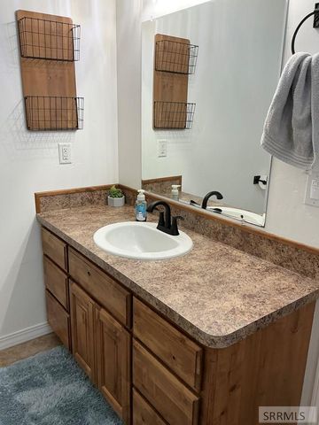 1125 Richland Avenue, Idaho Falls, ID 83401