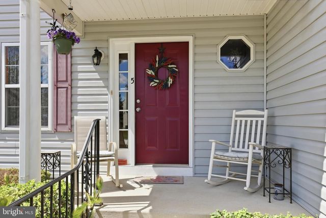 5 LENAPE LN, Milford, DE 19963