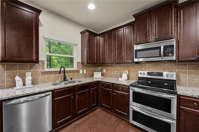 111 Cessna Drive, Canton, GA 30114