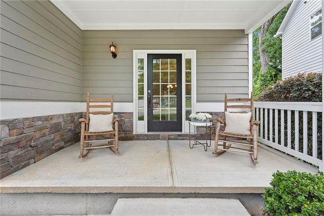 111 Cessna Drive, Canton, GA 30114