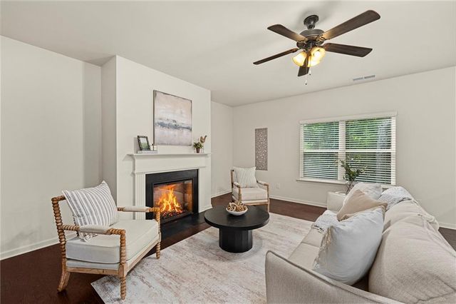 111 Cessna Drive, Canton, GA 30114