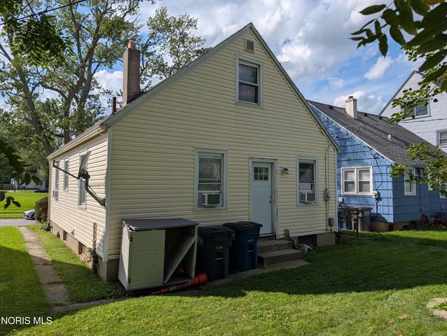1910 Fernhill Road, Toledo, OH 43607