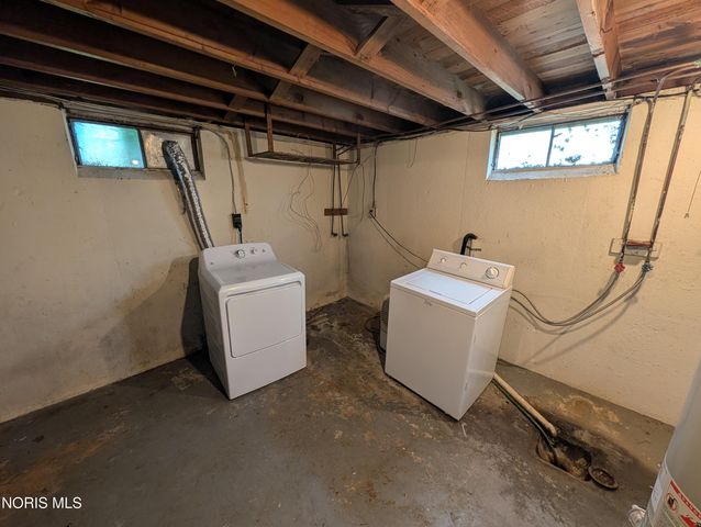 1910 Fernhill Road, Toledo, OH 43607