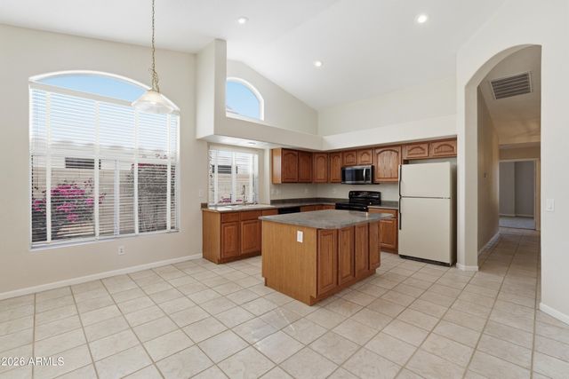 12434 W MONTE VISTA Road, Avondale, AZ 85392