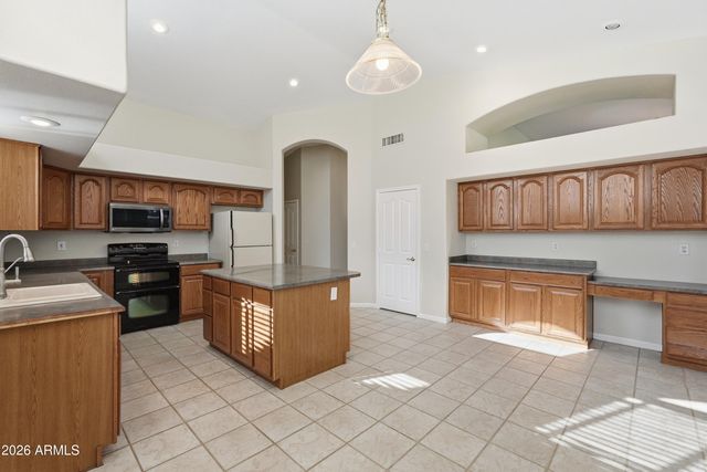 12434 W MONTE VISTA Road, Avondale, AZ 85392