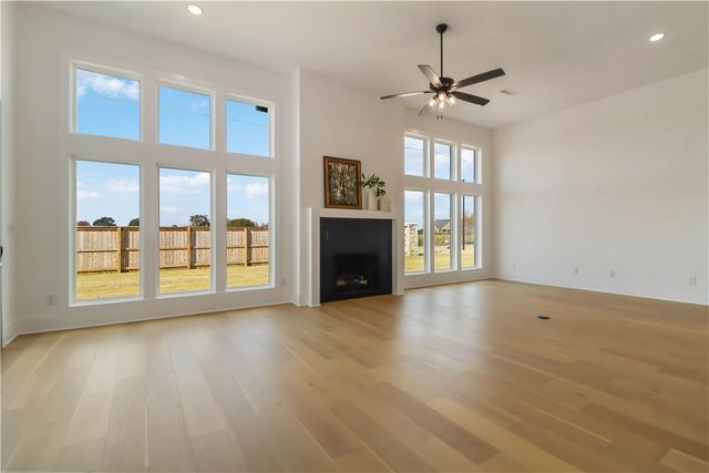 4300 S 89th Place, Bentonville, AR 72713