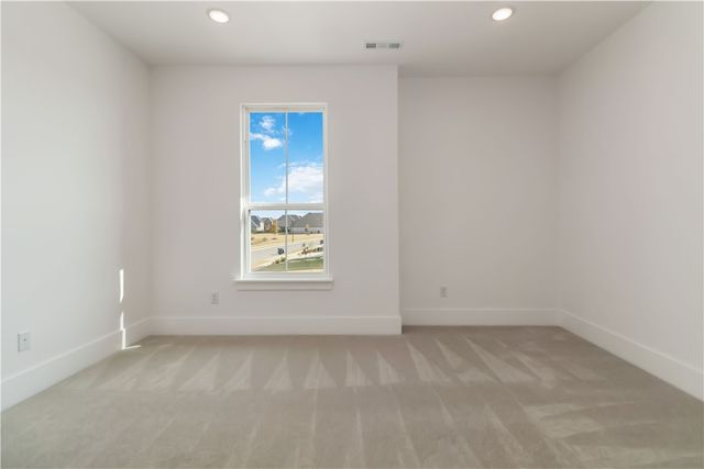 4300 S 89th Place, Bentonville, AR 72713