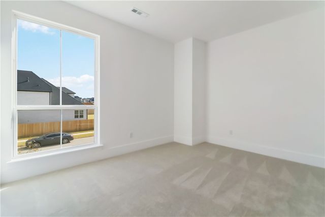 4300 S 89th Place, Bentonville, AR 72713