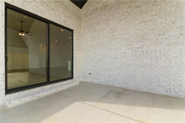 4300 S 89th Place, Bentonville, AR 72713