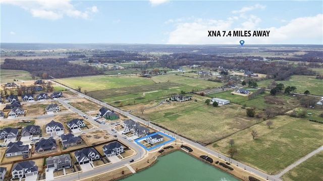 4300 S 89th Place, Bentonville, AR 72713