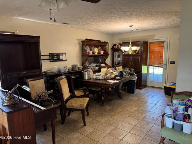 122 Hampton Drive, Castle Hayne, NC 28429