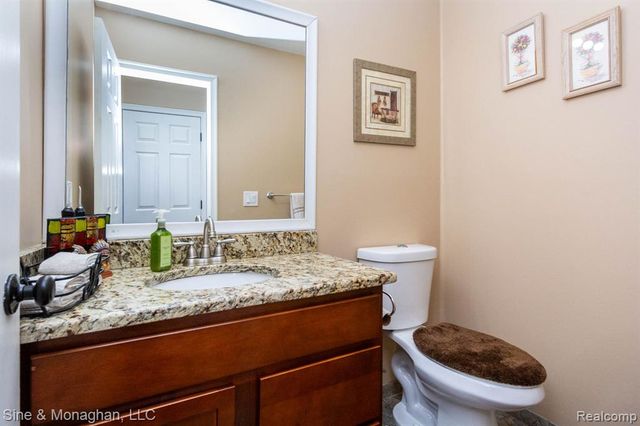 5082 Westmoreland Drive, Troy, MI 48085