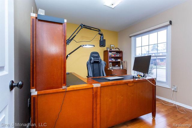 5082 Westmoreland Drive, Troy, MI 48085