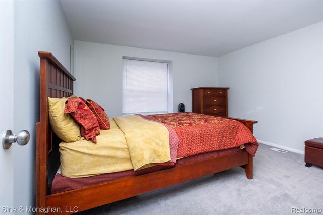 5082 Westmoreland Drive, Troy, MI 48085