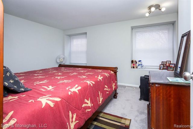 5082 Westmoreland Drive, Troy, MI 48085