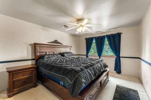 1628 NE Terrace Drive, Grants Pass, OR 97526
