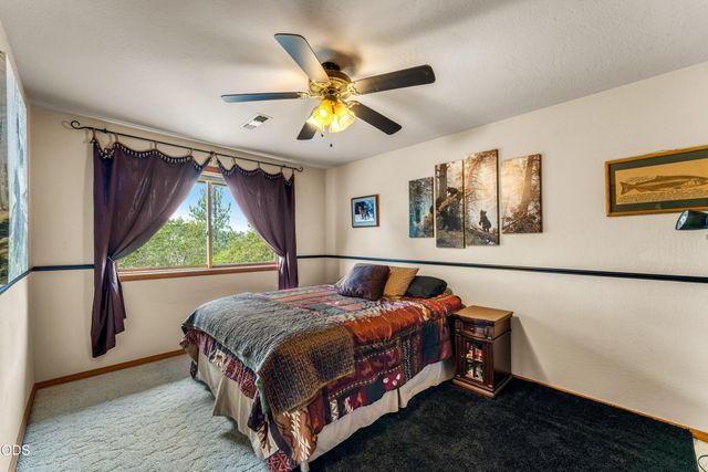 1628 NE Terrace Drive, Grants Pass, OR 97526