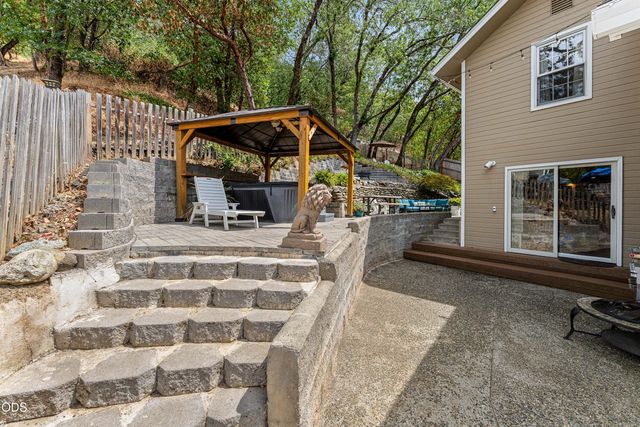1628 NE Terrace Drive, Grants Pass, OR 97526