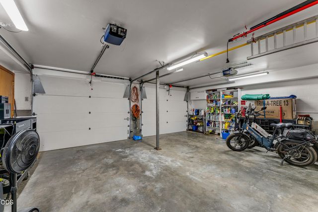 1628 NE Terrace Drive, Grants Pass, OR 97526