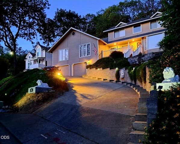 1628 NE Terrace Drive, Grants Pass, OR 97526