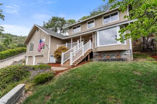 1628 NE Terrace Drive, Grants Pass, OR 97526