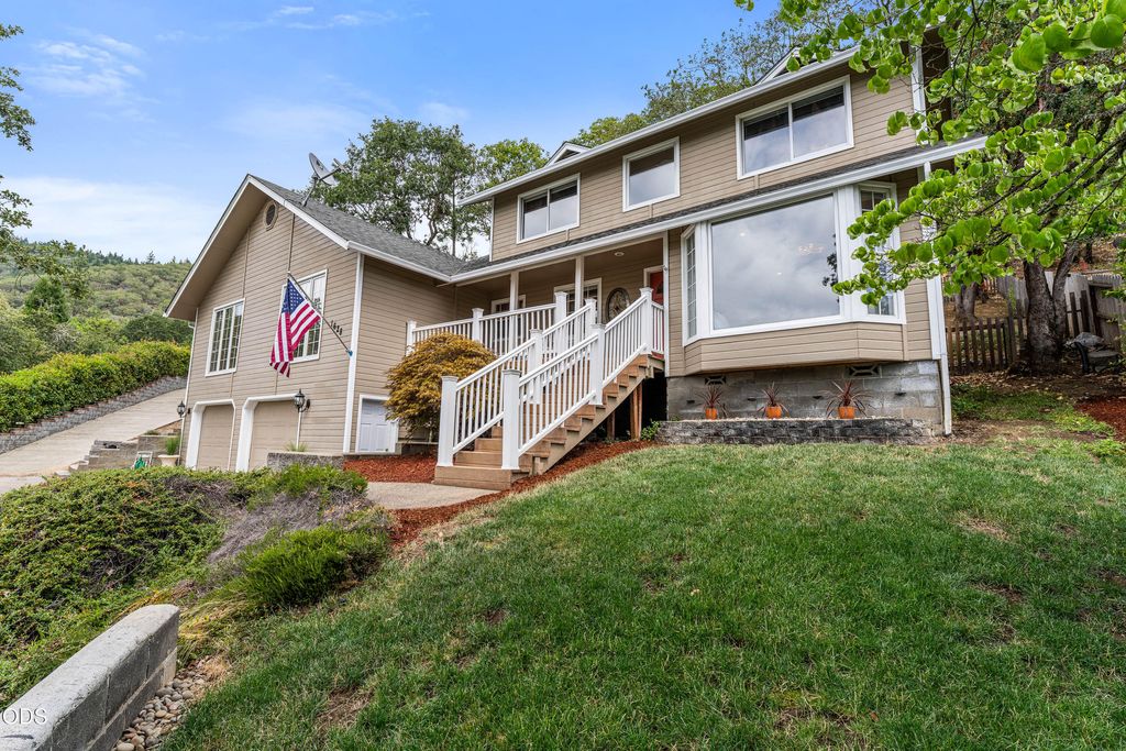 1628 NE Terrace Drive, Grants Pass, OR 97526