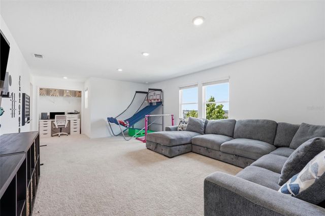 1017 CALICO POINTE CIRCLE, Groveland, FL 34736
