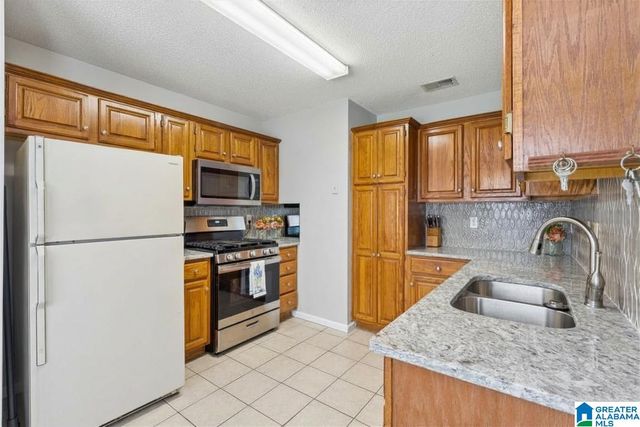 124 CEDAR GROVE PARKWAY, Alabaster, AL 35114