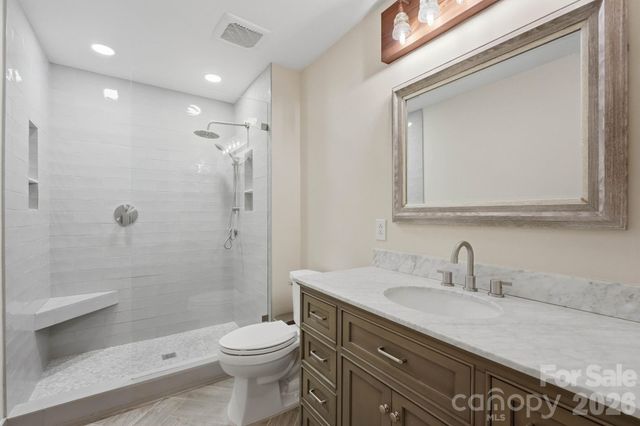 7006 Darnley Place, Charlotte, NC 28226