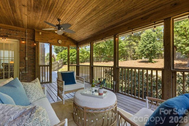 7006 Darnley Place, Charlotte, NC 28226