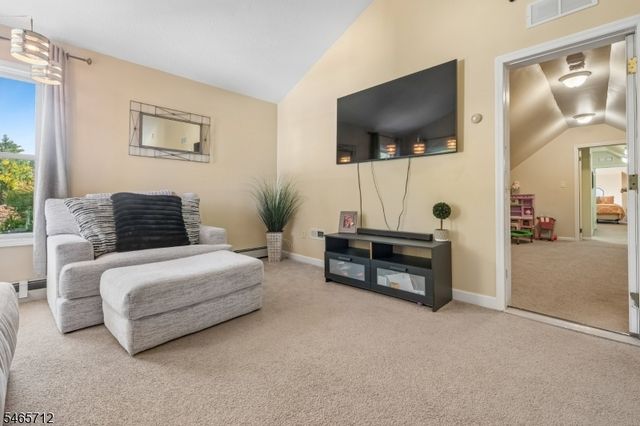137 Ravine Ave, West Caldwell Twp., NJ 07006