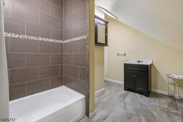 137 Ravine Ave, West Caldwell Twp., NJ 07006