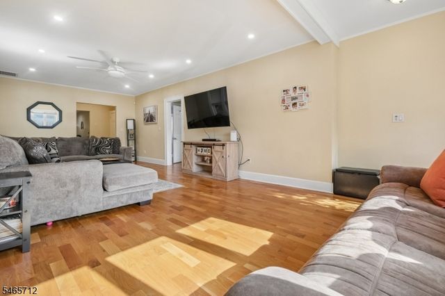 137 Ravine Ave, West Caldwell Twp., NJ 07006