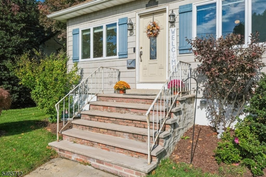 137 Ravine Ave, West Caldwell Twp., NJ 07006 — photo 3