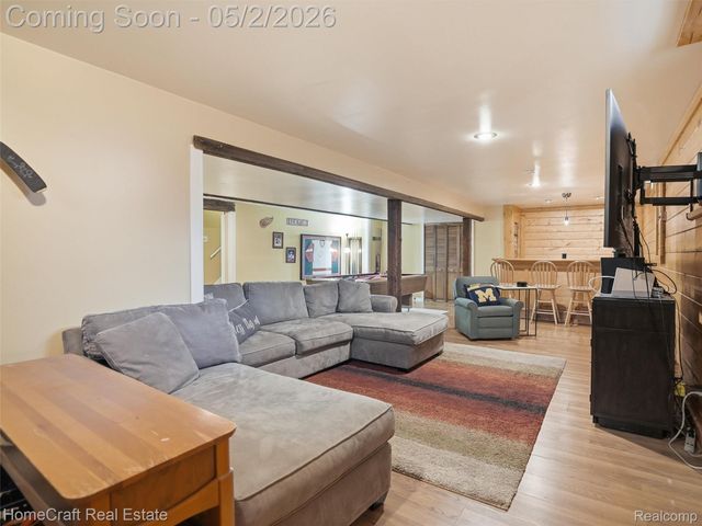 176 S BIGGS Street, Belleville, MI 48111