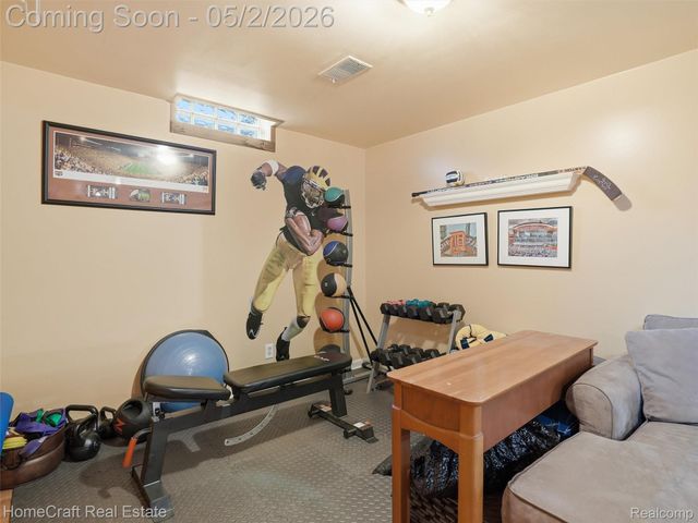 176 S BIGGS Street, Belleville, MI 48111