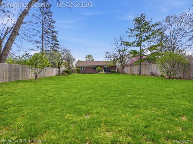 176 S BIGGS Street, Belleville, MI 48111