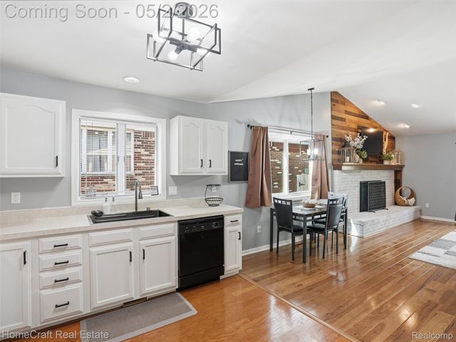 176 S BIGGS Street, Belleville, MI 48111