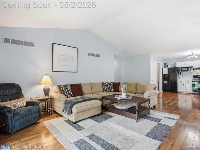 176 S BIGGS Street, Belleville, MI 48111