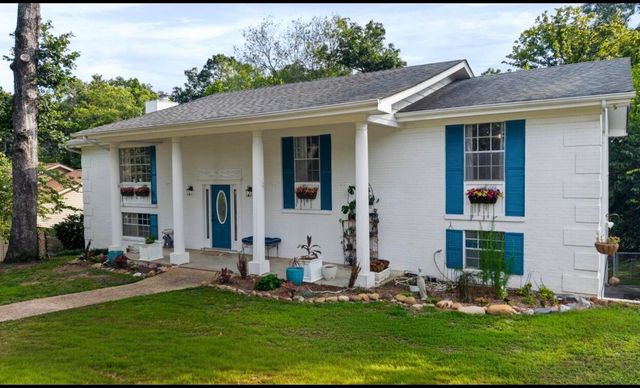 4825 Montcrest Drive, Chattanooga, TN 37416