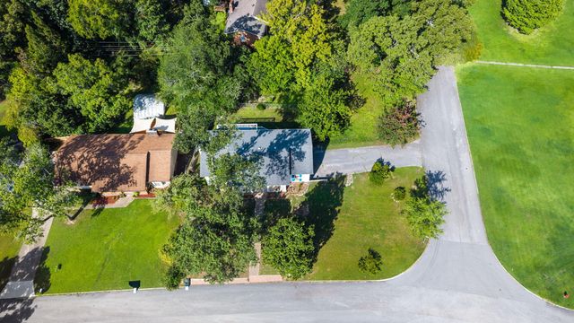 4825 Montcrest Drive, Chattanooga, TN 37416