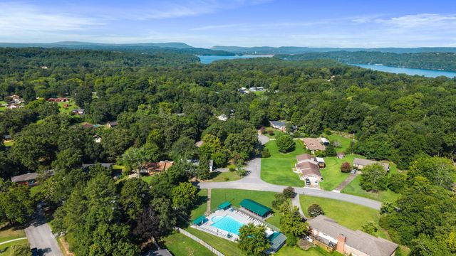 4825 Montcrest Drive, Chattanooga, TN 37416