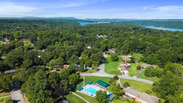 4825 Montcrest Drive, Chattanooga, TN 37416