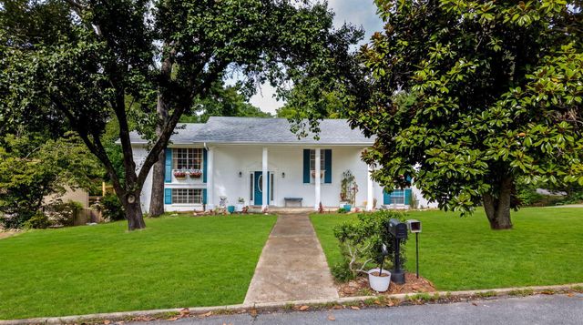 4825 Montcrest Drive, Chattanooga, TN 37416