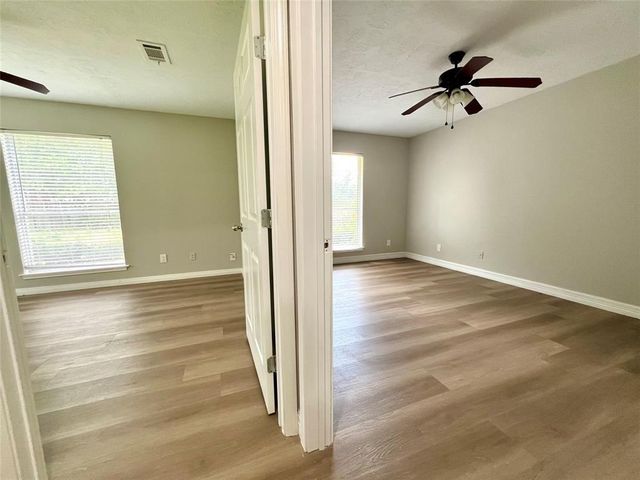 14221 Horseshoe Bend, Conroe, TX 77384