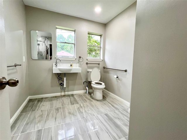 14221 Horseshoe Bend, Conroe, TX 77384