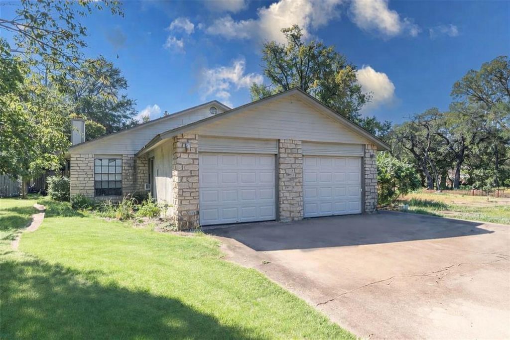 12003 N Commonwealth WAY, Austin, TX 78759